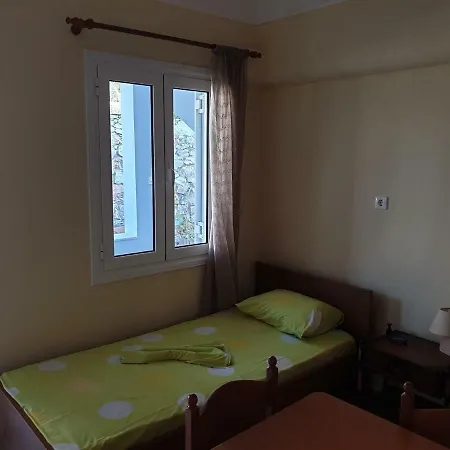 Irida Syros Mégas Yialós-Nítes